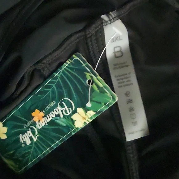 BLOOMING JELLY PLUS SIZE One Piece Short Ruffle Sleeve Swimsuit - Picture 7 of 7